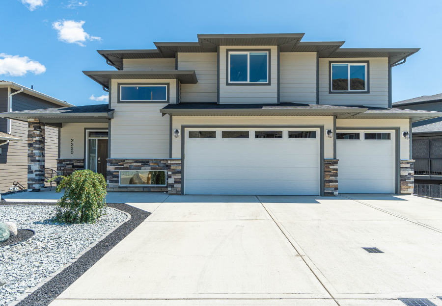 3969 Old Yellowhead Highway