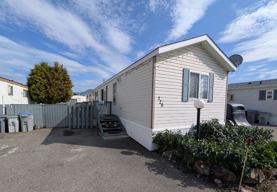 WEBSITE LISTING PHOTOS (51) 3969 Old Yellowhead Highway