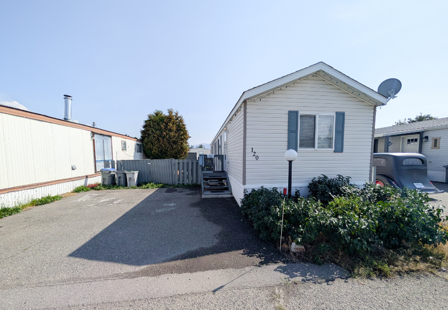 6823 Charleson Road, Magna Bay, BC Real Estate House For Sale